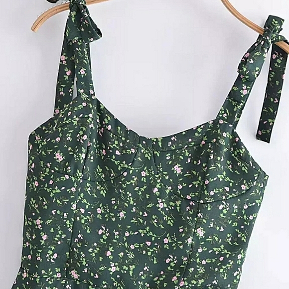 Green Floral Sweetheart Neck Chiffon Dress with Ribbon Straps - Picture 6 of 16